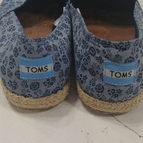 Toms Blue Floral Espadrilles Peep Toe NEW WITHOUT TAG OR BOX SZ 9.5 - Picture 9 of 9